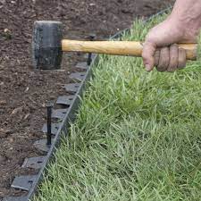 Jul 18, 2019 · 23 stylish no digging landscape edging 1. Amazon Com Easyflex No Dig Edging Kit 40 Feet Patio Lawn Garden Plastic Garden Edging Dig Gardens Landscaping With Rocks