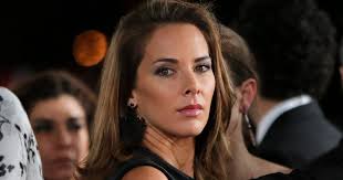 Check spelling or type a new query. Melissa Theuriau Dans Rendez Vous En Terre Inconnue Jamel Etait Emu Purepeople