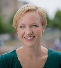 Marianne Benson's Instagram, Twitter & Facebook