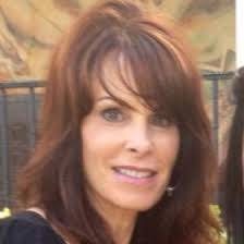 Christine Dinger's Instagram, Twitter & Facebook