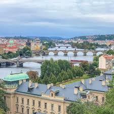 Alles over tsjechië zoals mooie steden, bezienswaardigheden, praktische informatie en meer nuttige tsjechië tips. Tsjechie Een Veelzijdig Vakantieland Voor Zomer En Winter