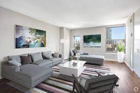 The rent of 2 bedroom apartments in chicago often includes more amenities, such as a washer/dryer in the unit, a parking spot or other utilities included with an average apartment rent of almost $3,500 per month for 2 bedroom apartments, streeterville is chicago's most expensive neighborhood for. Near North Side Apartments For Rent Chicago Il Apartments Com