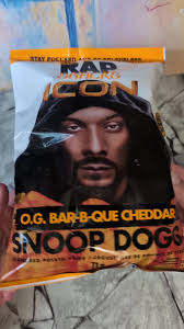 Opening RAP SNACKS! Snoop Dogg OG Barbeque Cheddar Chips! 🤤 #snoopdogg  #rapsnacks #shorts #fyp #fypシ #latenightsnack #trendy