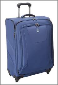 11 Of The Best Suitcases For Travel How To Choose A Suitcase Size Best Suitcases Travelpro Luggage Lightweight Luggage