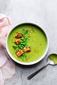 Creme De Petits Pois Menthe Et Haloumi De Josee Di Stasio Ricette Ricette Light Zuppe Ricette
