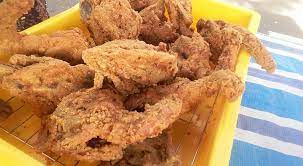 Order from bubur ayam & ayam goreng tmn titiwangsa online or via mobile app we will deliver it to your home or office check menu, ratings and reviews pay online or cash on delivery. Rezeki Rangka Ayam Viral Ayam Goreng Pinggiran Viral Facebook