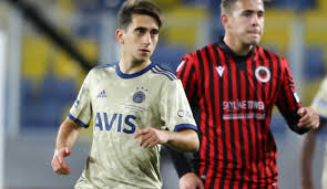 Fenerbahçe'nin genç oyuncusu ömer faruk beyaz'ın yeni takımı resmen stuttgart oldu. Fenerbahce Omer Faruk Beyaz In Ayriligini Acikladi Ajansspor Com