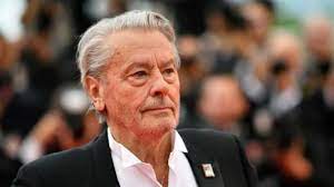 Полное имя — ален фабьен морис марсель делон (alain fabien maurice marcel delon). Alain Delon Admis Ce Vendredi A L Hopital