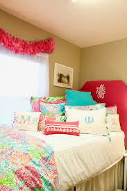 From twin xl sheet sets to comfy mattress pads, shop the best dorm bedding. Freshman 15 Making A Dorm Room Homey Let S Get Preppy