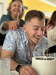 Turning 28 was cool, happy that I had such a plentiful birthday season  filled with great times with my family, friends and thriends. See you next  year!