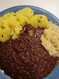24 Ostdeutsche Gerichte Die Dich Sofort An Deine Kindheit Erinnern Werden Ddr Essen Einfache Gerichte Essen