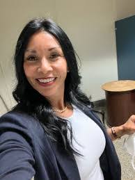 Luz Favela's Instagram, Twitter & Facebook