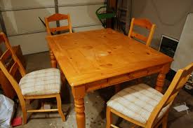 refinishing the dining room table