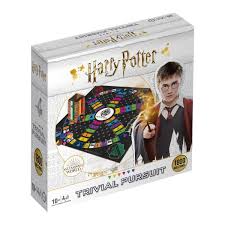 Ai la dispozitie multe culori pentru a obtine o scena cat mai realista. Trivial Pursuit Harry Potter Ultimate Joc De Societate