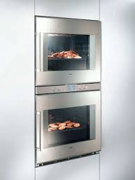 Side swing wall ovens either come single door, either left or right hinge, or french door. Appliances Swing Door Oven Remodelista