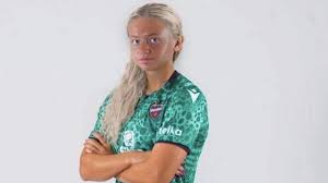 Madelen (21) seier ho vart straffa med matnekt – storlag svarer på  alvorlege skuldingar – NRK Sport – Sportsnyheter, resultater og sendeplan