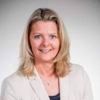 Janine Gruber's Instagram, Twitter & Facebook