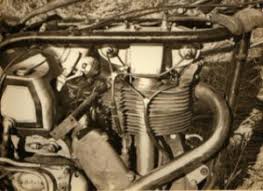 Norton 350 Single (Harry Hinton)