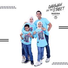 Contoh baju copel ayah ibu waktu acara lamaran anak. Harga Couple Keluarga Bayi Anak Baju Muslim Terbaik Juli 2021 Shopee Indonesia