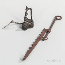 Miniature Betty Lamp And Trammel Sale Number 3121m Lot Number 11 Skinner Auctioneers Avec Images Ustensile