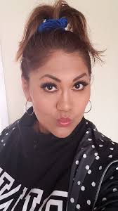 Queridos amigos....el día de mañana viernes a las 15 horas 3 de la tarde  (hora de Ecuador) tenemos un nuevo estreno musical para ustedes ...a pesar  de la difícil situación que estamos