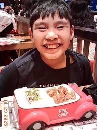 Family + Japanese food = perfect meal 🇯🇵❤️ #RamenTime #FamilyTime  #japanesefood #HappyTummies #EatTogether RJ Marquez Ramos