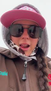 Macy Moore (@macymoore_)