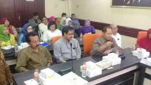 Smpn 19 surabaya unggul berprestasi fasilitas lengkap pengajar profesional ekstrakurikuler lengkap & beragam. Unbk Bocor Kadispendik Surabaya Ikhsan Di Tuntut Mundur