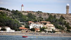 Un Toulousain Victime D Un Mysterieux Poisson Mordeur Sur Une Plage De Leucate Ladepeche Fr
