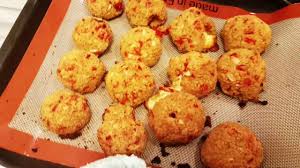 Bolitas De Trigo Burgol Rellenas De Mozzarella Youtube Trigo Burgol Recetas De Comida Trigo