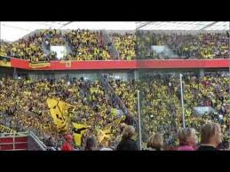 Auf der pressekonferenz vor dem spiel in leverkusen stellt sich cheftrainer edin terzic den fragen der journalisten. Bayer Leverkusen Vs Borussia Dortmund Video Stimmung Fans Leverkusen Bvb ãƒ‰ãƒ«ãƒˆãƒ ãƒ³ãƒˆ Youtube
