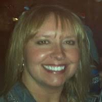 Sandra Redlinger's Instagram, Twitter & Facebook