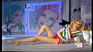 Lorella cuccarini è una nuova docente della scuola di amici. Lorella Cuccarini Dancing Queen Lorella Cuccarini Io Ballero Sigla Di Festival Facebook