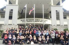 Diploma pengurusan 31 kesenggangan 10896. Akram Noor Diploma Pengurusan Hartanah