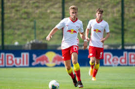 The match is a part of the dfb pokal. U19 Fussball Oberkotzau Freut Sich Auf Bayern Und Rb Leipzig Regional Frankenpost