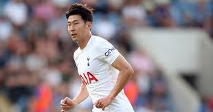 Spurs are one of the distinctive pieces of equipment that have been used by horsemen throughout the ages. Spurs Star Has Given Up By Signing New Deal Says Pundit