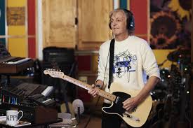 Considering the legendary beatle performs live almost every year, we are hoping for a return to the stage in 2021. Datei Paul Mccartney 17 12 20 Aa Jpg Wikipedia