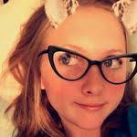 Kandyce Davis's Instagram, Twitter & Facebook