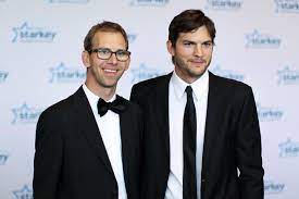 The shaggy, mila kunis, ashton kutcher cheetos commercial is the only highlight of the super bowl stephen douglas 2/8/2021 multiple people killed, dozens injured in separate shootings Ashton Kutcher Zwillingsbruder War Sehr Wutend Auf Ihn Gala De