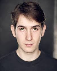 Daniel Bellus's Instagram, Twitter & Facebook