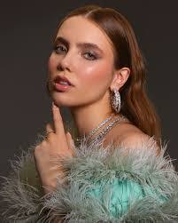 Leticia Wolff's Instagram, Twitter & Facebook