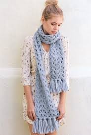 Kids love this practical scarf and parents love nothing more than making sure their darlings are wrapped up nice and warm all year round. Lace Knitting Pattern For Beginners Chunky Scarf Sheep And Stitch