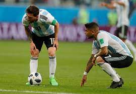 Argentine midfielder ever banega has described his national team captain lionel messi as the best messi scored from the spot in the 13th minute having dazzled the fans with some impressive skills on. Inkl An Ode To Ever Banega Argentina S Maestro Who Makes Lionel Messi Tick The Independent Uk