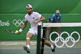 A derrota dos tenistas joão sousa e pedro sousa na primeira ronda do torneio de pares dos jogos olímpicos tóquio2020, ante uma dupla da casa, deixou o primeiro como último resistente português na modalidade. Joao Sousa Garantido Nos Jogos Olimpicos Se Acontecerem No Verao