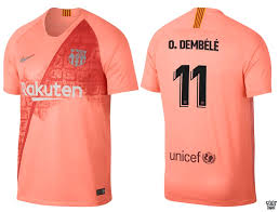 Tous les articles sur le fc barcelone. Le 3eme Maillot Du Fc Barcelone Est Audacieux Saison 2018 19 Foot Inside