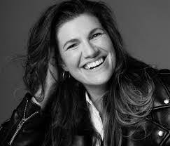 Martha Weir's Instagram, Twitter & Facebook