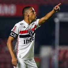 Foi fundado em 25 de janeiro de 1930,  1  tendo interrompido suas atividades em maio de 1935, e as retomado em dezembro do mesmo ano. Bruno Alves E O Sao Paulo Futebol Clube O Soberano Facebook