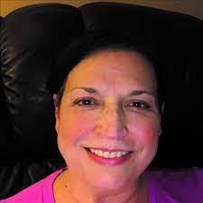 Ashley Malmgren's Instagram, Twitter & Facebook