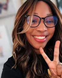 Alisha Gamble's Instagram, Twitter & Facebook