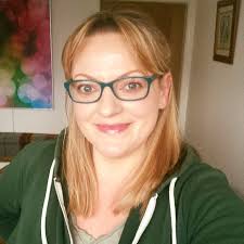 Right 2025, let's be having you! I have cleaned, cleared & organised my  office space, wow that feels good! Ready for a week ahead working with  delightful clients & digging deep to